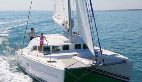 catamaran charter