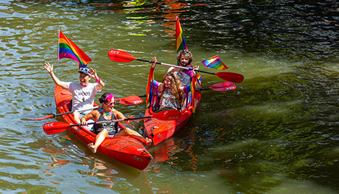 city kayak tour stag do