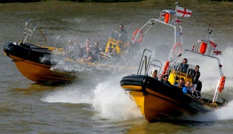 james bond thames experience stag do