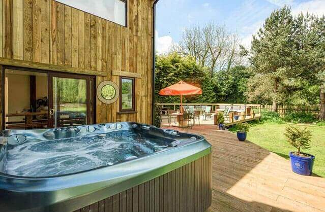 Stag do houses with hot tubs