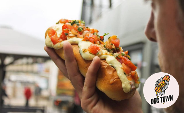 dog town hot dogs