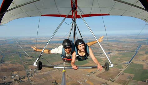 fly on a hang glider